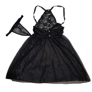 تصویر لباس خواب فانتزی دو تکه Ladylala کد 1534 شامل پیراهن تور و دانتل مشکی با شورت لامباده، مناسب نمایش زیبایی‌های سینه و شانه‌ها، طراحی بدن نما و شیک برای لحظات خصوصی