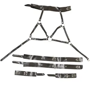 ست فانتزی سوتین و اکسسوری طرح چرم کد 214 