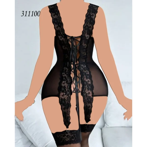 لباس خواب دانتل مشکی پشت‌بندی گارتر‌دار Desire کد 3111003 همراه جوراب پارازین و شورت لامبادا