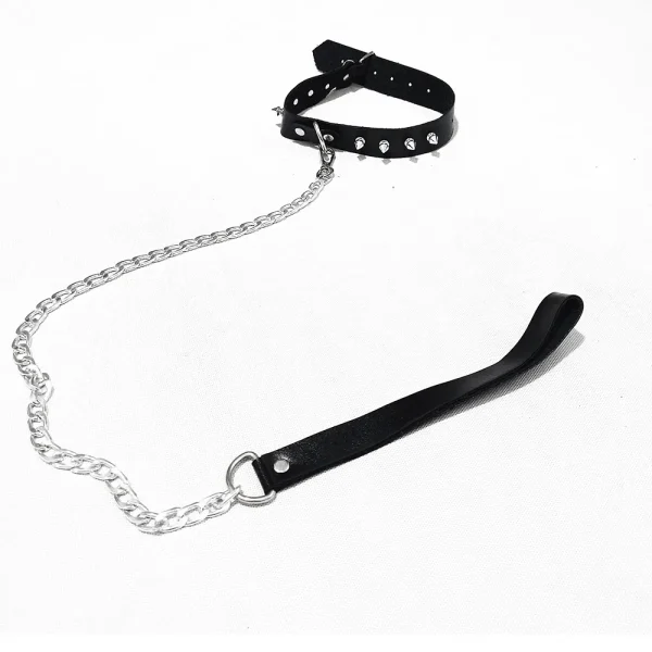اکسسوری چرمی فانتزی گردنی مشکی Delwin کد 216 با طراحی ساده و خاردار، مناسب لحظات خاص و جذاب")) اکسسوری چرمی فانتزی گردنی مشکی Delwin کد 216 با طراحی ساده و خاردار، مناسب لحظات خاص و جذاب