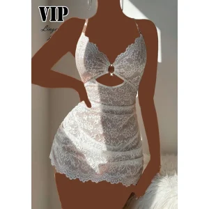 لباس خواب دانتل زنجیردار VIP سفید دو تکه با طراحی ظریف و بندهای زنجیری مناسب رابطه زوجین