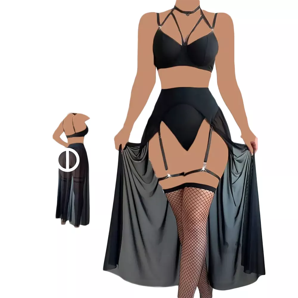 ست فانتزی سه تکه کد 6903 یا 196 سایز 38 تا 42 ، ست فانتزی سه تکه زنانه مشکی شامل سوتین، دامن نیمه‌شفاف و جوراب زنبوری مدل 6903 مناسب سایز 38 تا 42