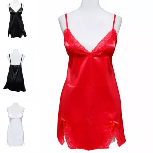 لباس خواب ساتن دو تکه کد 151 سایز 38 تا 42، لباس خواب ساتن کوتاه زنانه Delwin کد 151 با دانتل ظریف و طراحی نرم، مناسب لحظه‌های دونفره و صمیمی