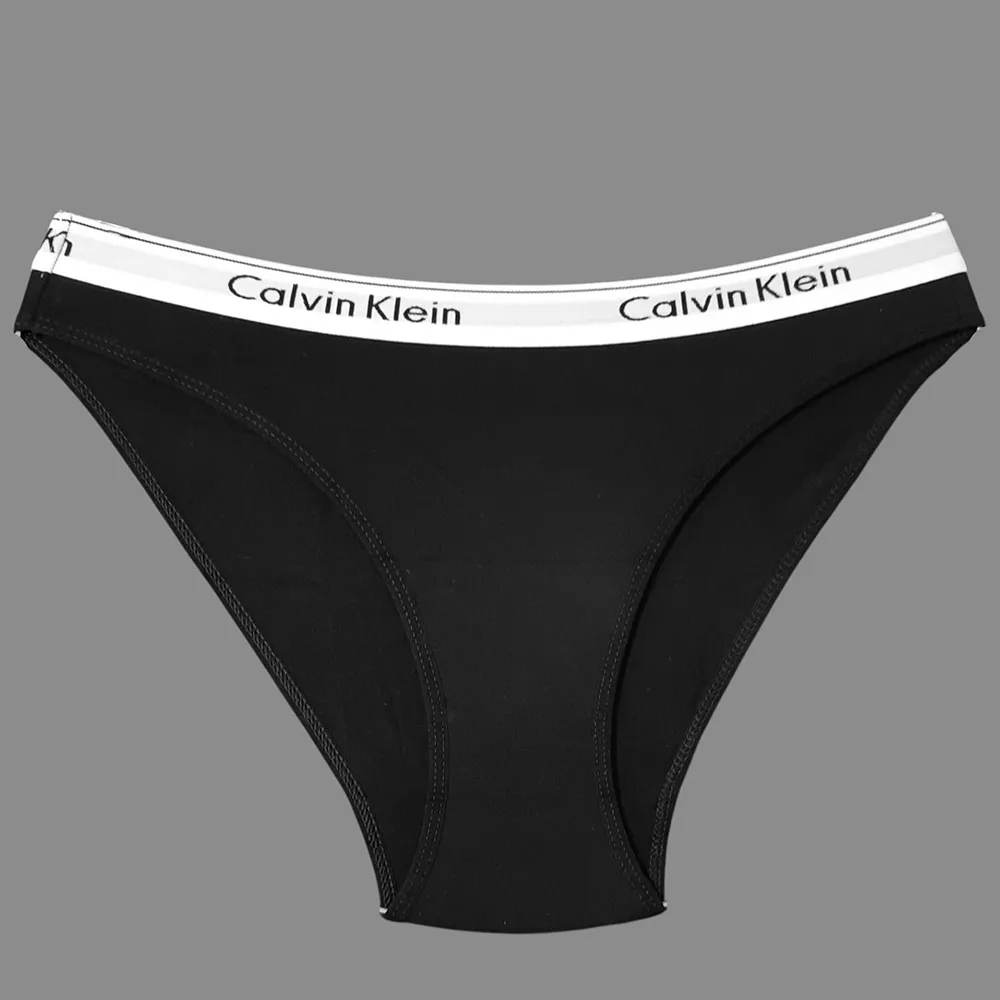 cotton-slip-panty-merlin-black-7209-01 شورت نخی زنانه مرلین مشکی مدل اسلیپ کد 7209
